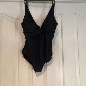 Heat Women One Piece Bathing Suit, Size Medium, Color Black Preown